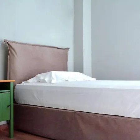 Near Acropolis, 3 Bedroom 2 Bathroom Big Beautiful